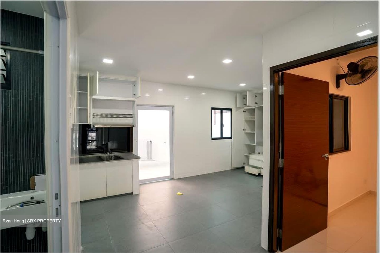Karikal Lane (D15), Terrace #553812381